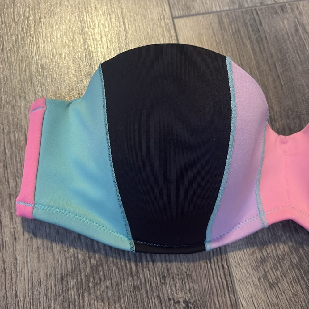 VS Strapless Color Block Bikini - Picture 3 of 8